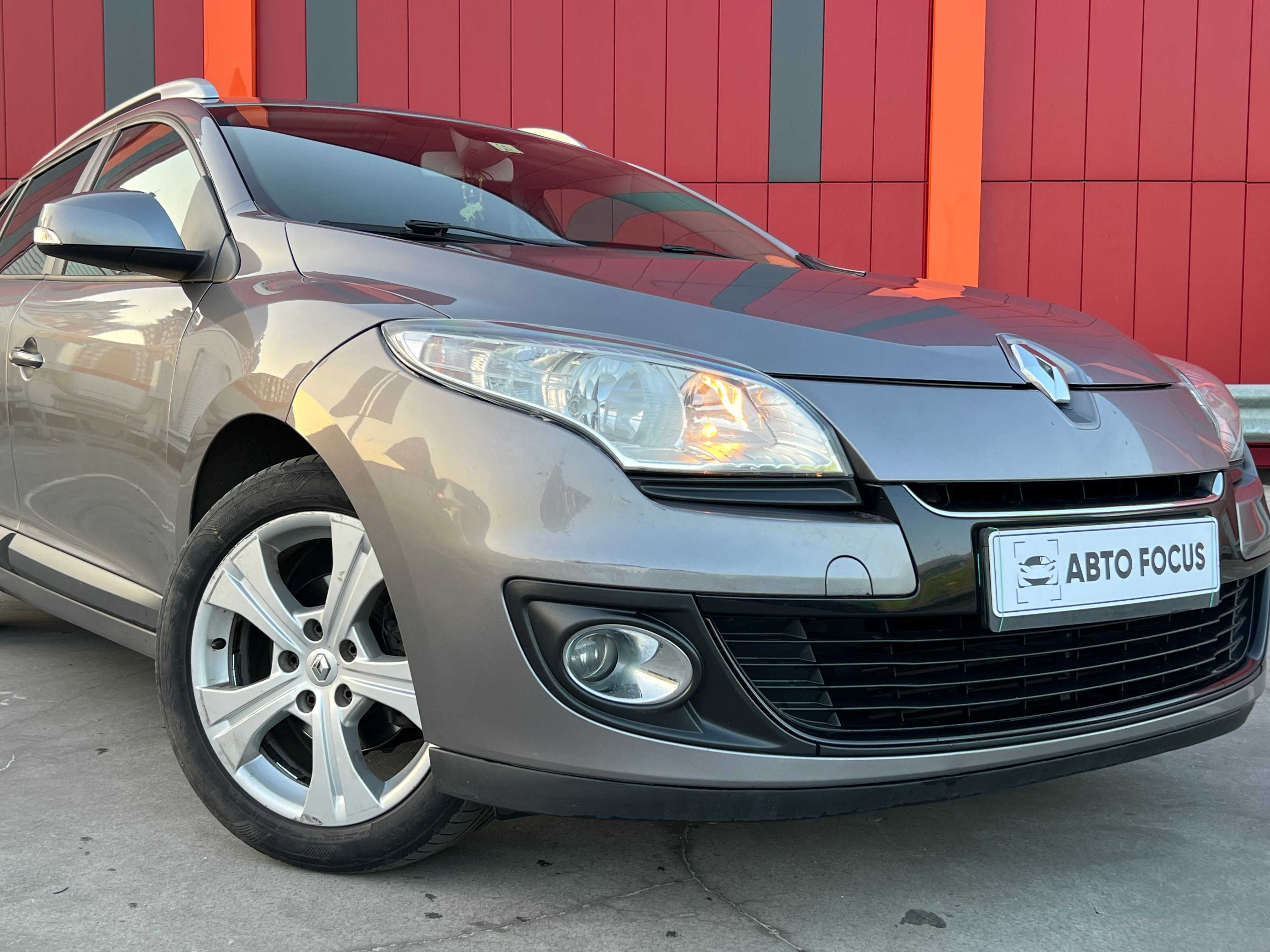 Renault Megane 3 2012 Рік 1.5 Дизель МКПП - Розстрочка/Обмін