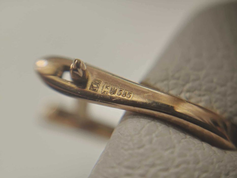 Kolczyki złote 585 zap. Angielskie | 2,19g | dł. 1,5cm | UŻYWANE |