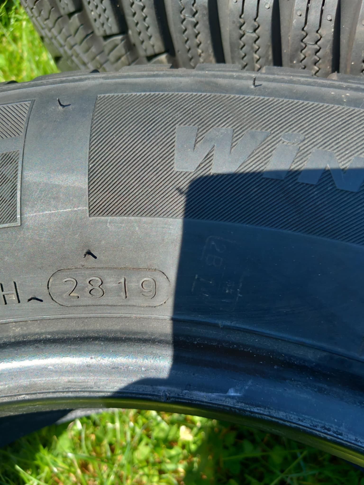 Opony zimowe Hankook  185/65/R15