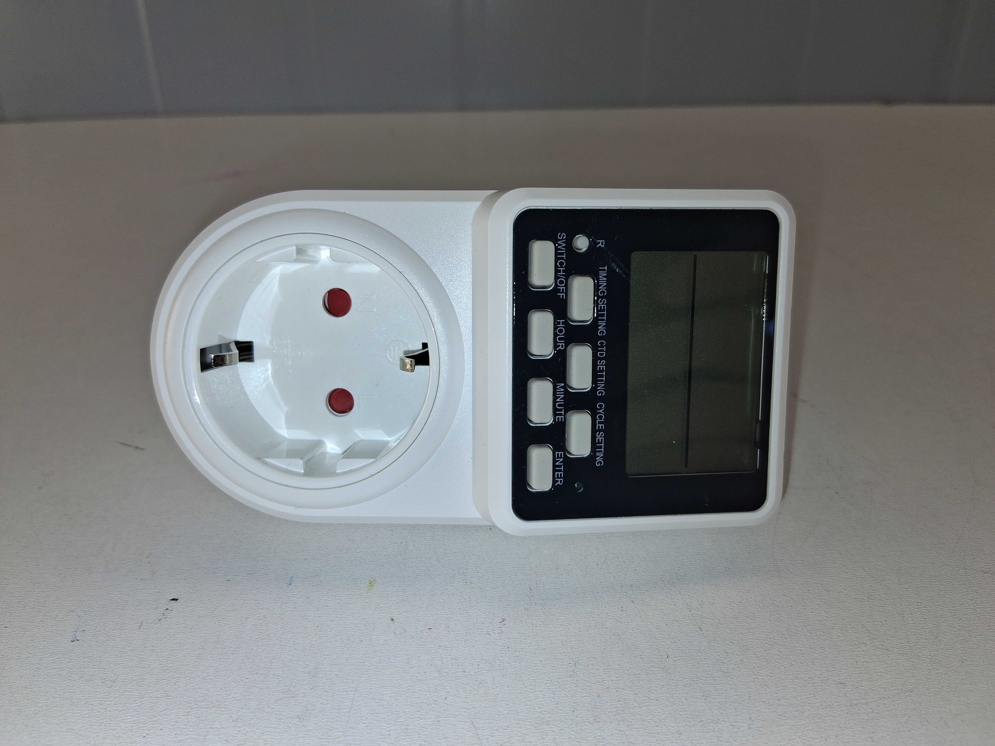 L051 Gniazdko Z Programatorem Czasowym T319 Novkit 3680W