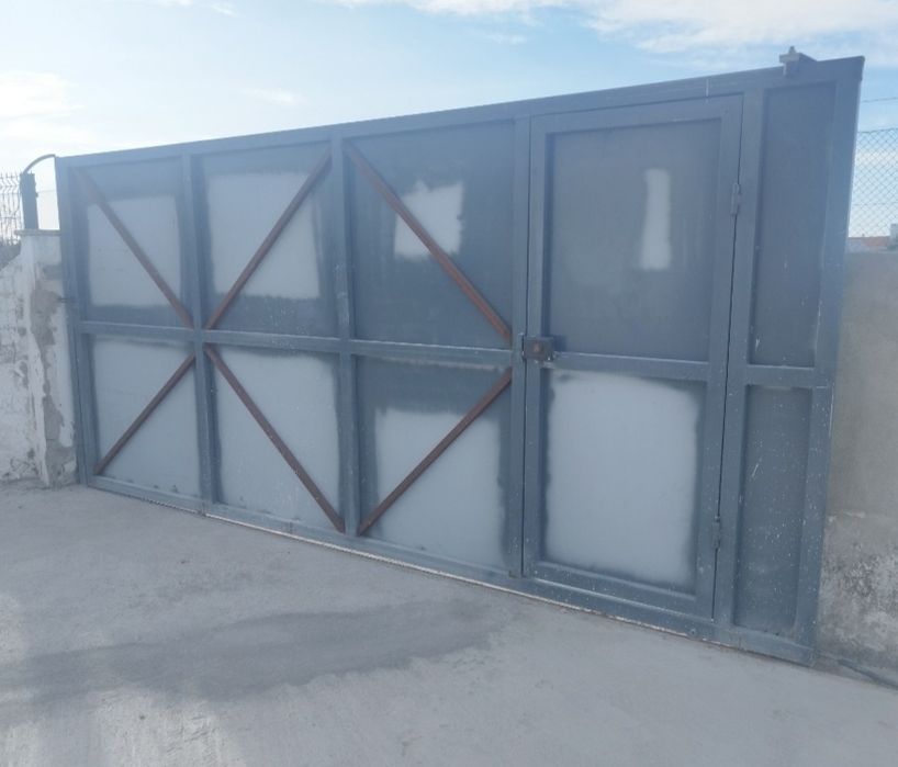 Portão cerca de 4,10 x 1,90