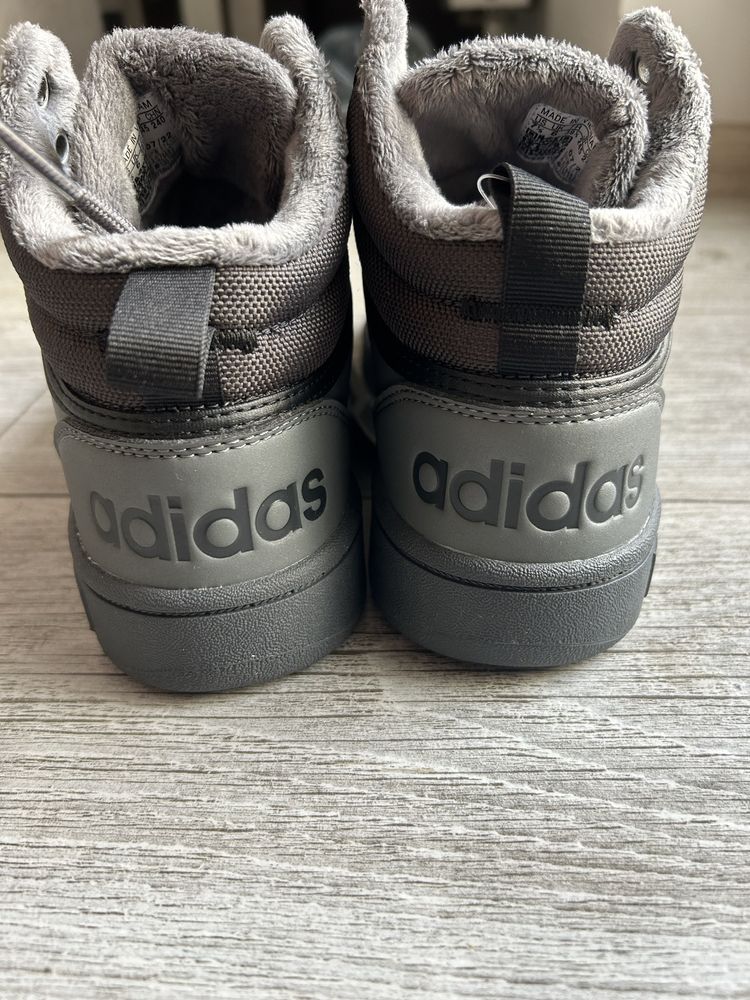 Кросівки Adidas original нові з біркою