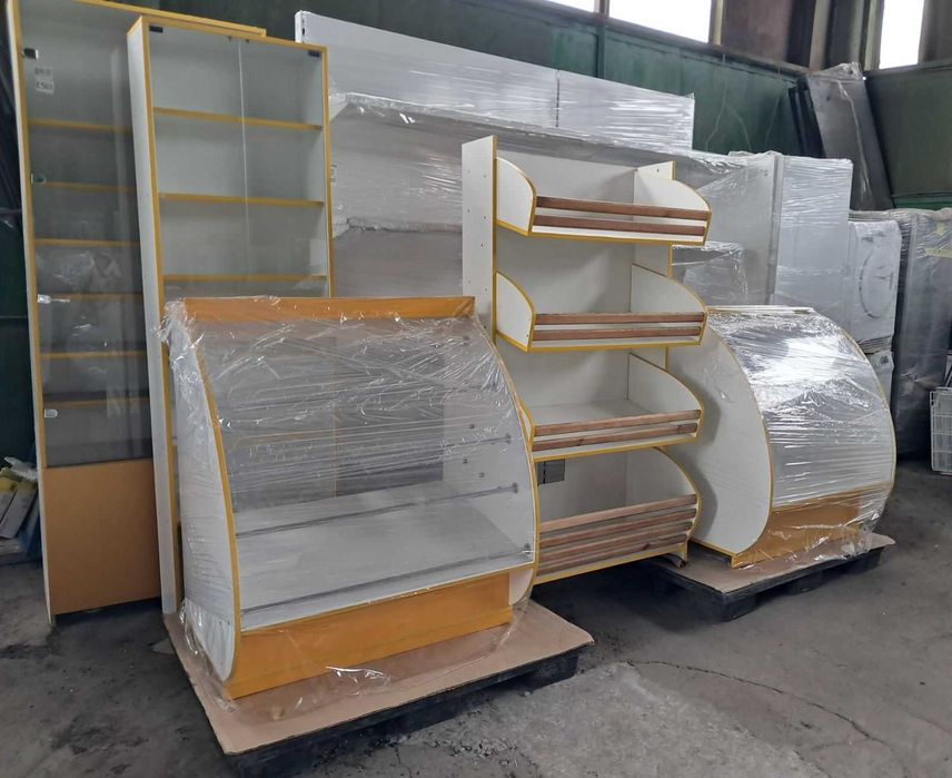Продам вітрини холодильні для магазину