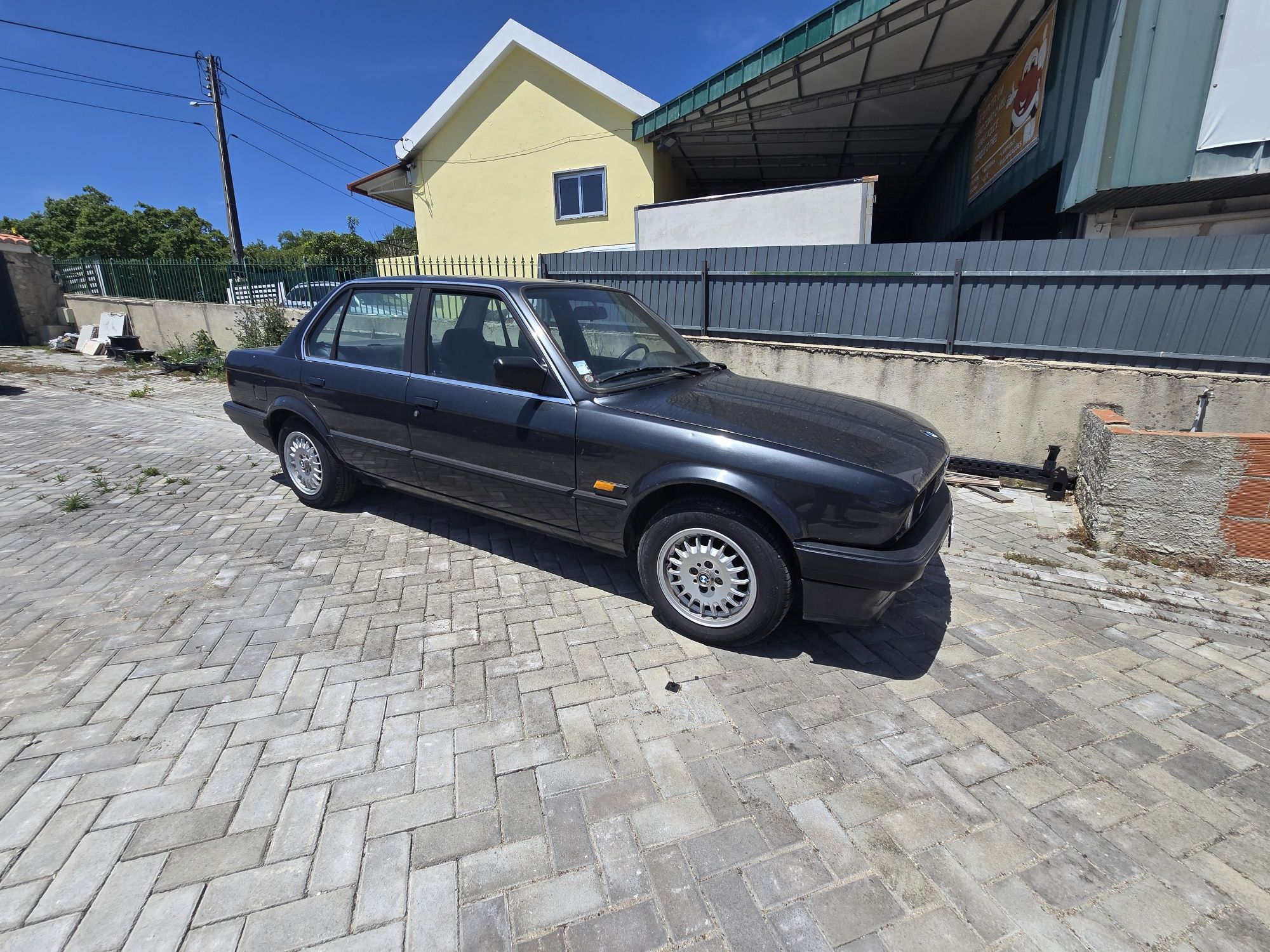 BMW E30-316 Clássico