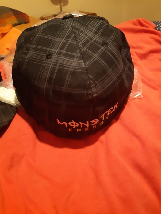 Chapéu one industries monster energy