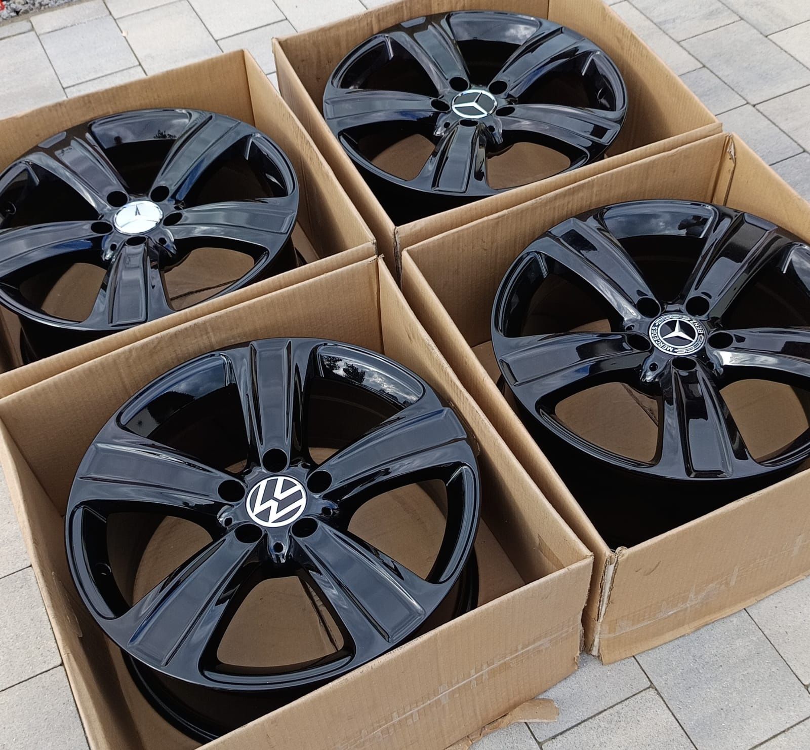 #M18C Alufelgi R18 5x112 ET38 Audi A4 A6 A7 A8 Q2 Q3 Q5 S3 S4 S5 S6