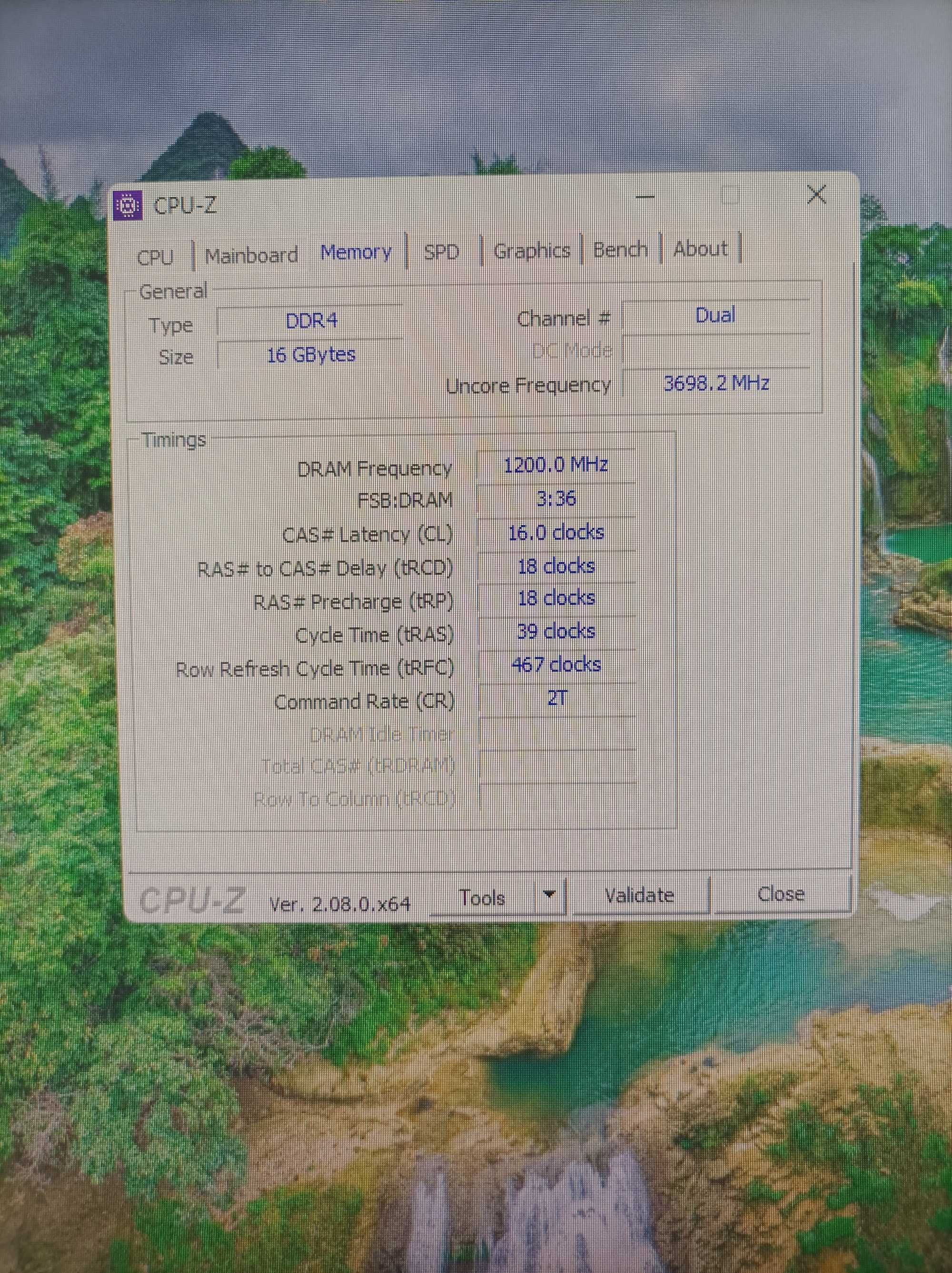 Komputer stacjonarny i3 - 9100f / ram 16Gb/NVIDIA P620/SSD 256/11 Home