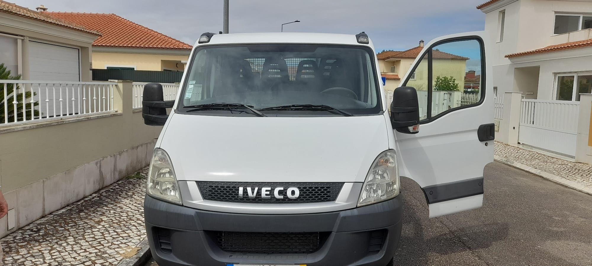 Carrinha Iveco Daily em muito bom estado