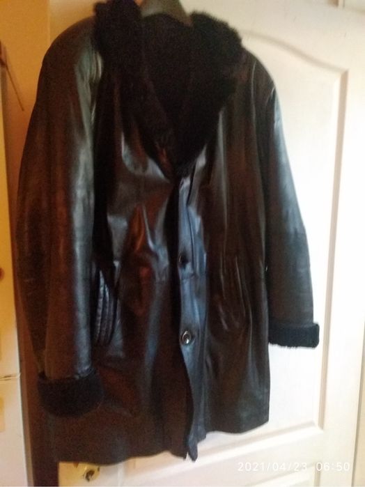 Продам мужскую дубленку