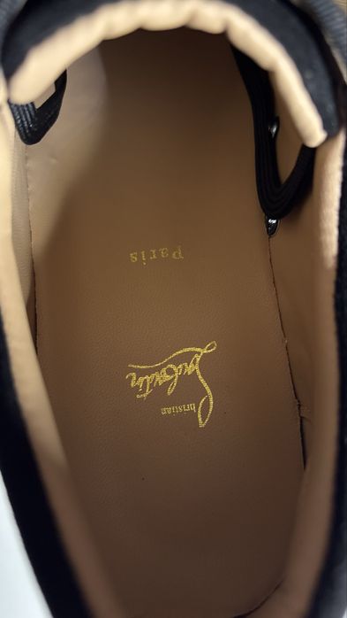 Кросівки Christian Louboutin з шипами