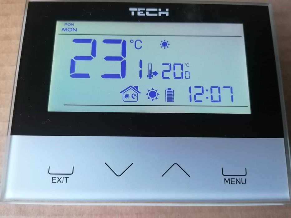 Regulator pokojowy st-292 v2 firmy TECH