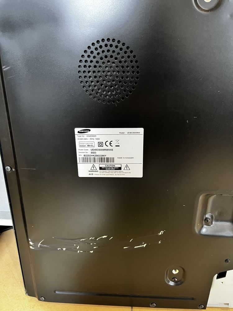 Телевізор Samsung UE40C6005RW