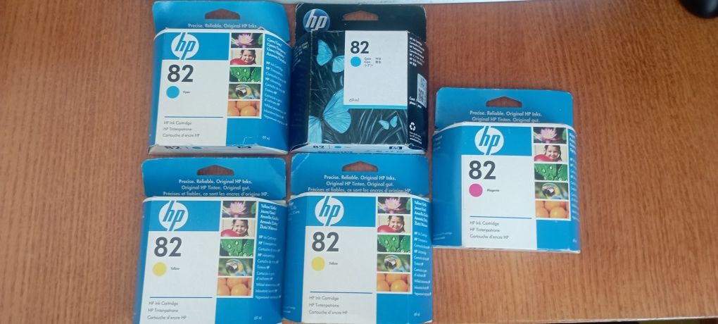 Продам картридж hp 82 серии