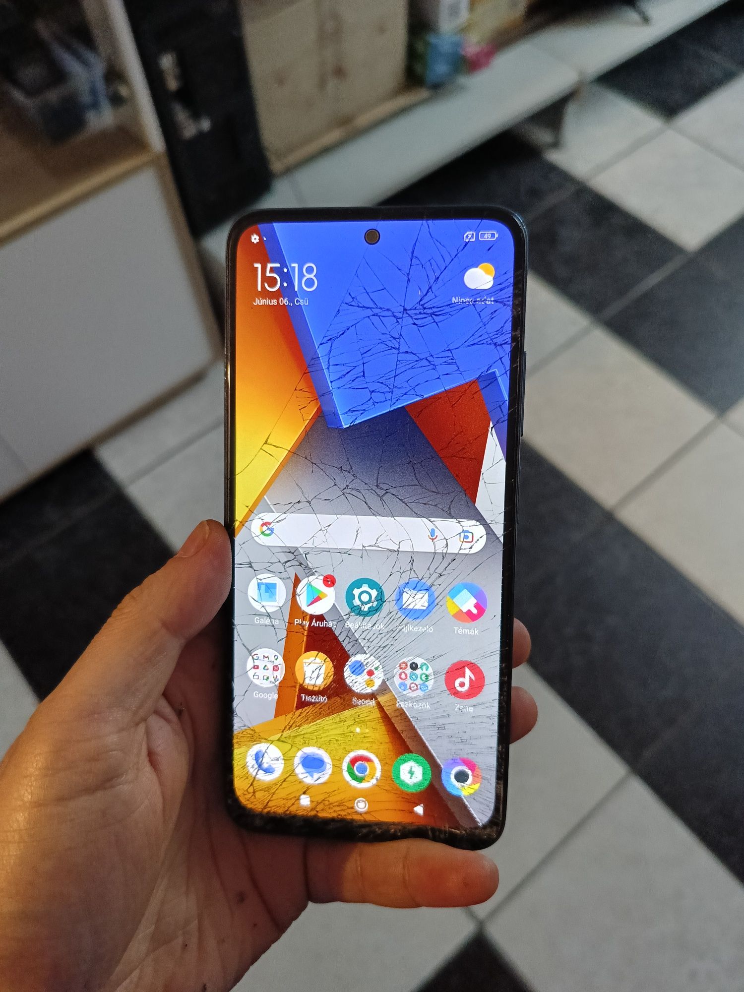 Poco m4 pro 6/128 битий екран