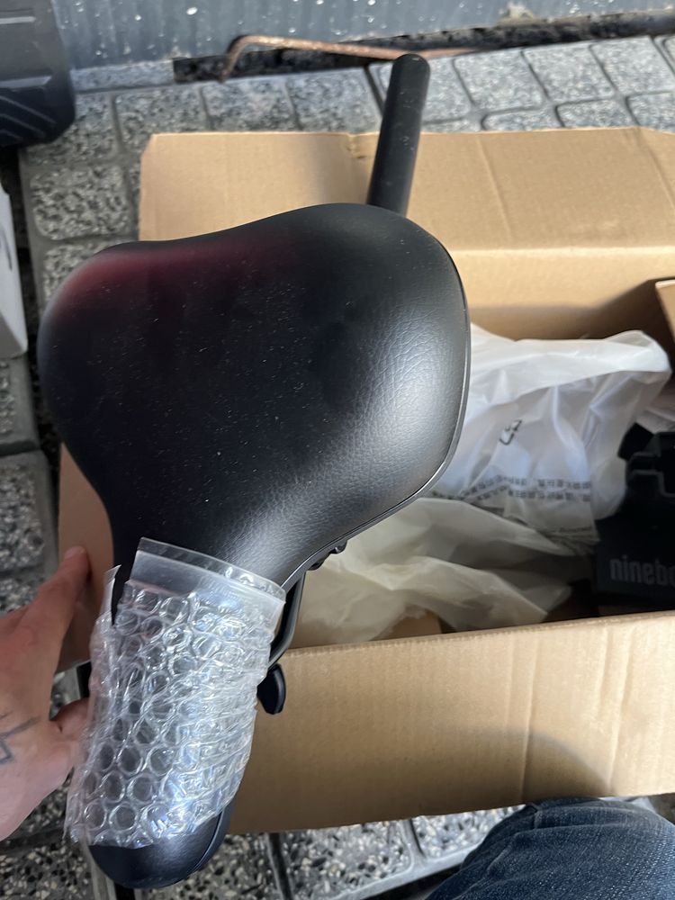 Vendo banco novo trotinete xiaomi M365