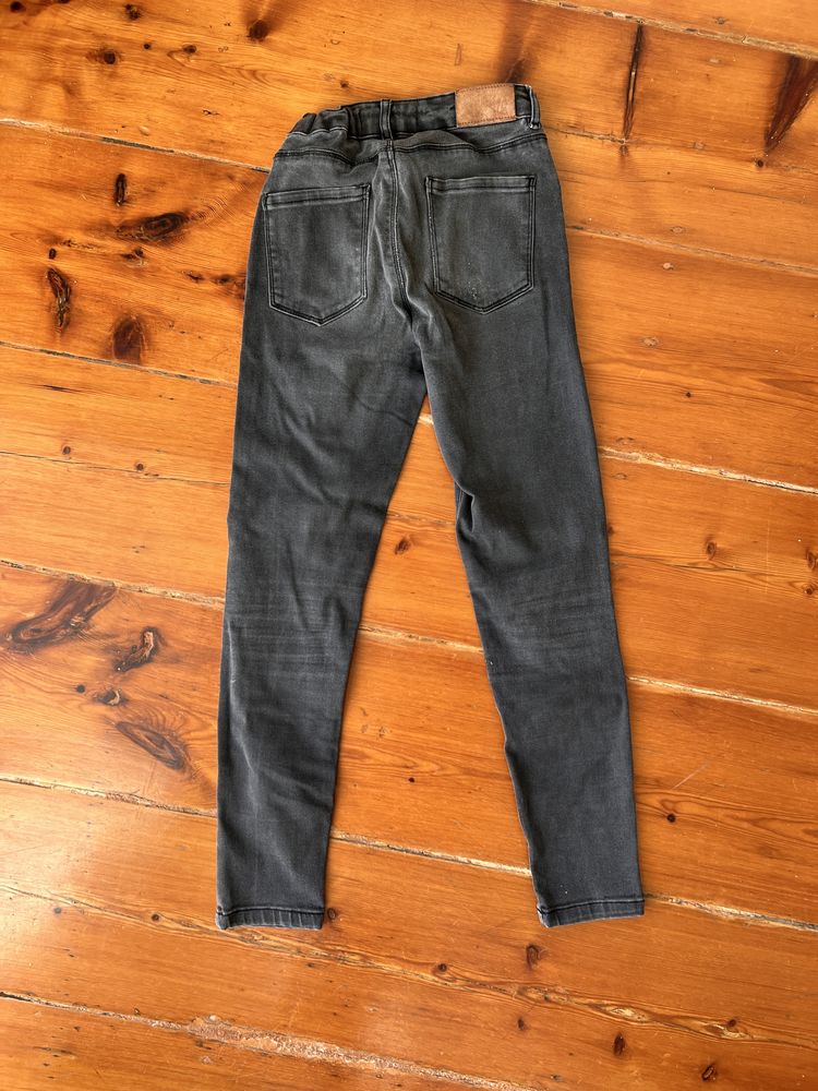 Jeans preto Zara tamanho 8-10