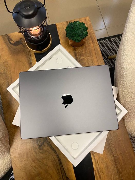 Ноутбук Apple MacBook Pro 14" M4 Pro 24/512GB Space Black (MX2H3) 2024