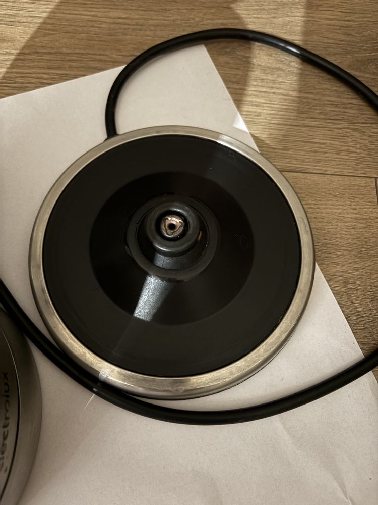 Czajnik Elektrolux EEWA7700