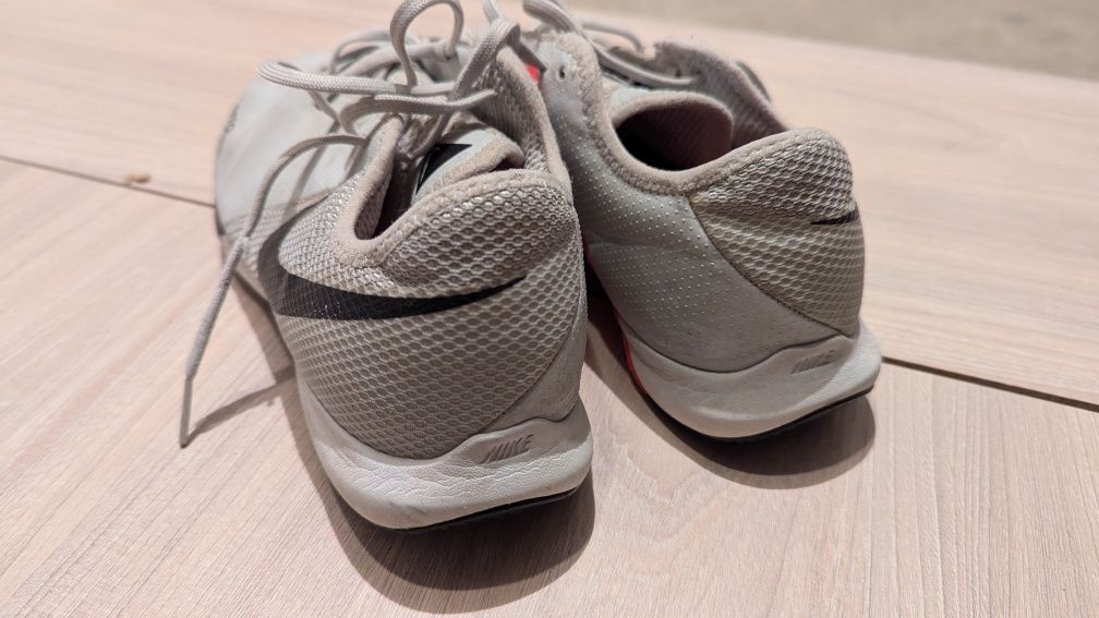 Halówki Nike Phantom VSN rozmiar 38,5 do szkoły na halę, Lublin