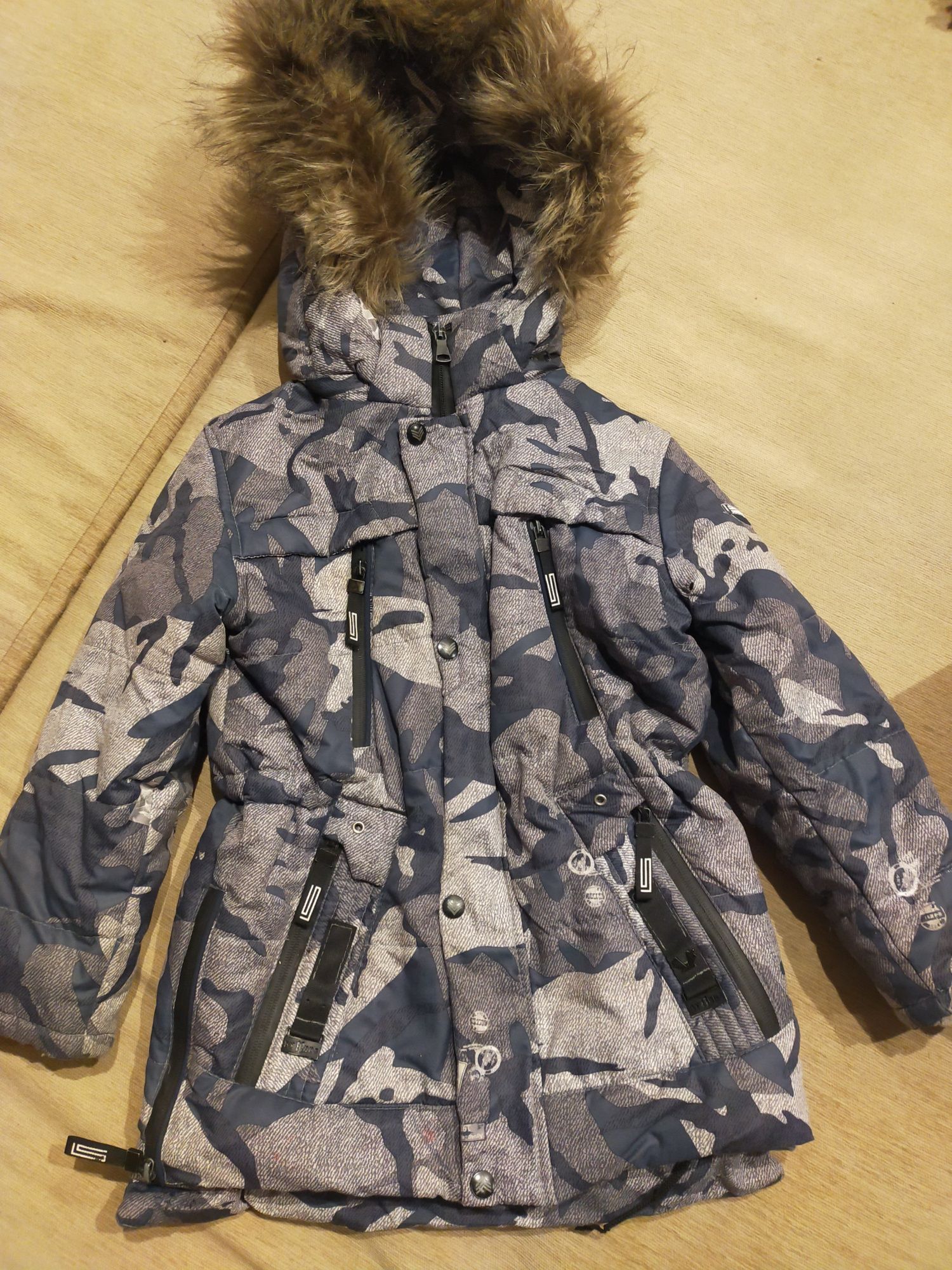 Куртка зима 7-8 років