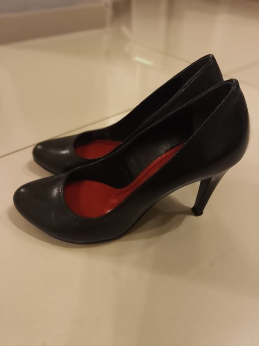 Buty na obcasie Lasocki
