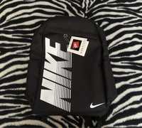 Рюкзак “Nike”