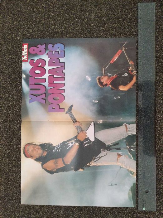 Posters de artistas e bandas portuguesas