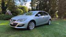 Opel Astra J Cosmo Lift 1.4T 140km 2013r. Kamera, tempomat, navi