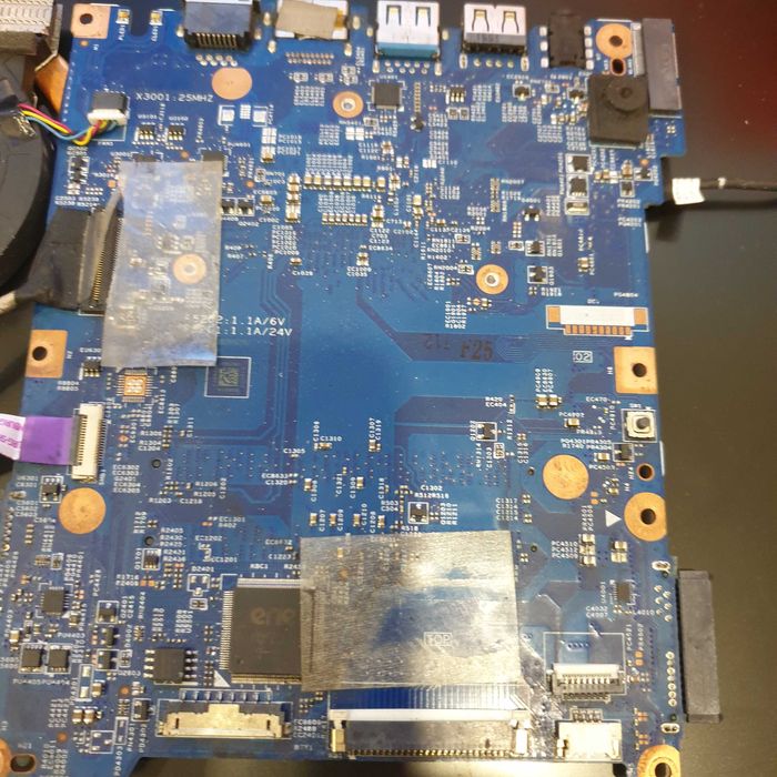 Motherboard acer ES1-571 inclui processador i3-5005U, test s anomalia