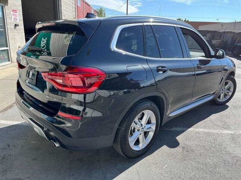 2021    BMW    X3