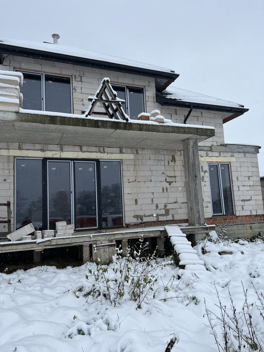 Продаж сучасного будинку 20км від Львова