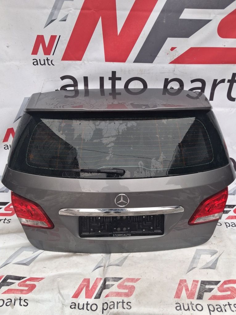 Ляда кришка багажника Mercedes Benz w246 (розбите скло), колір 787