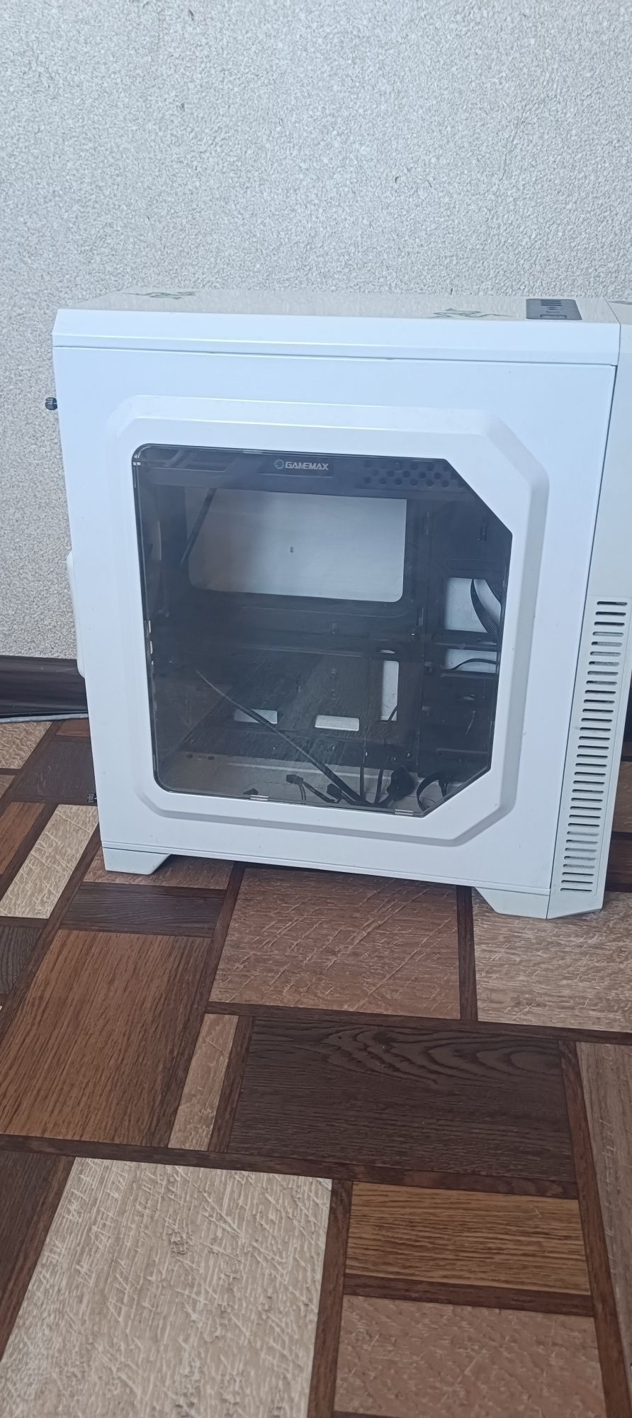 Корпус Gamemax G561 White б.у
