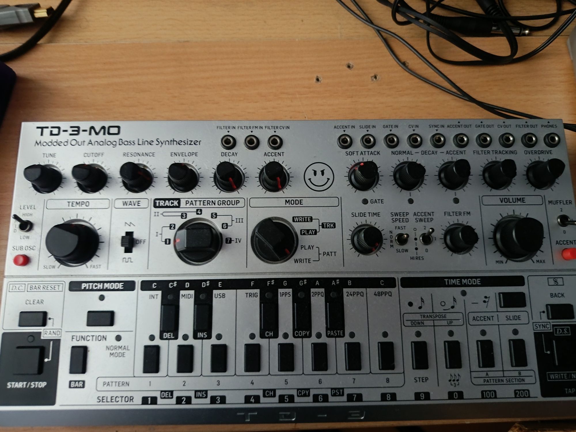 Td 3 mo syntezator basowy