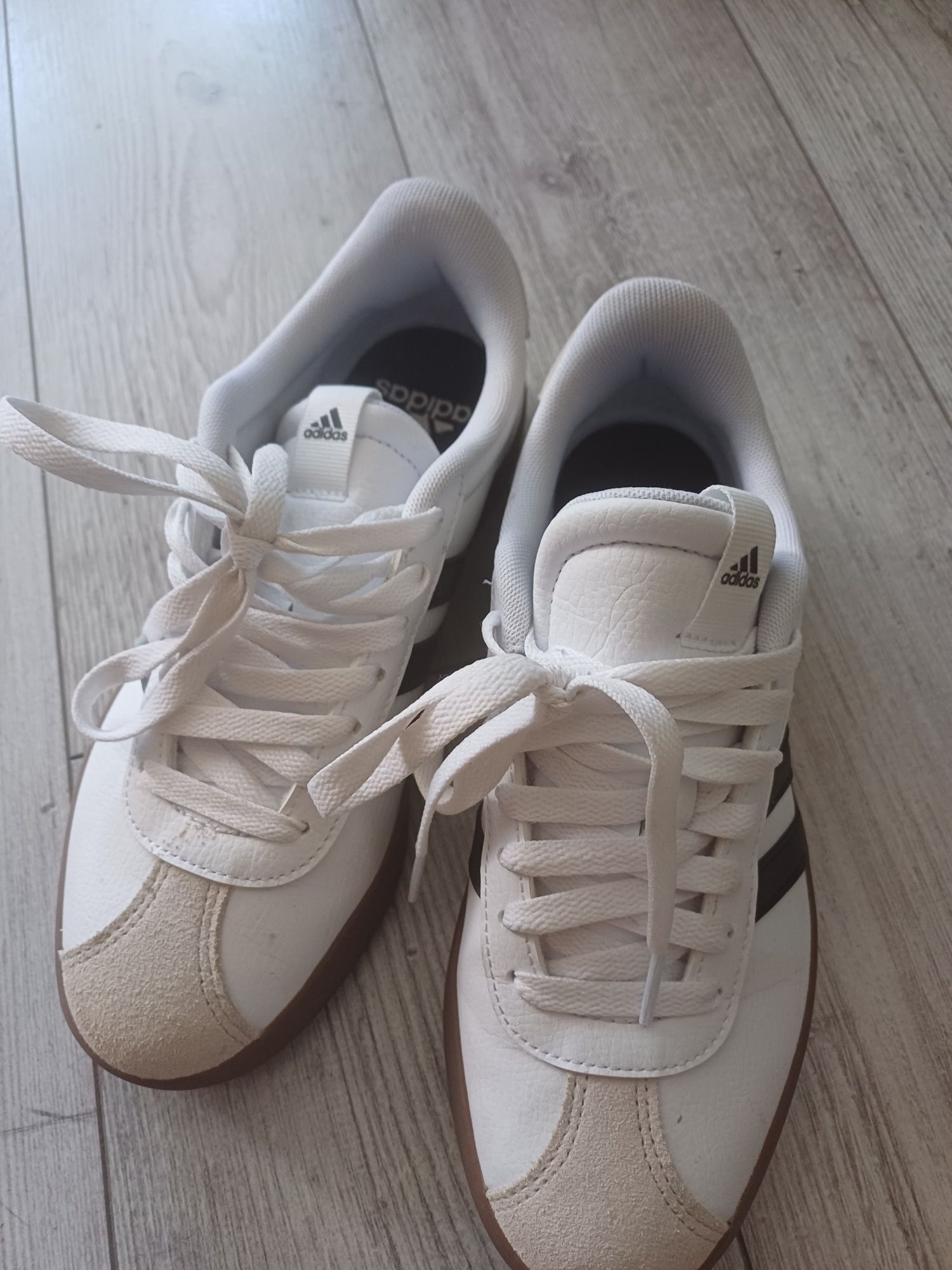 Buty adidas samby
