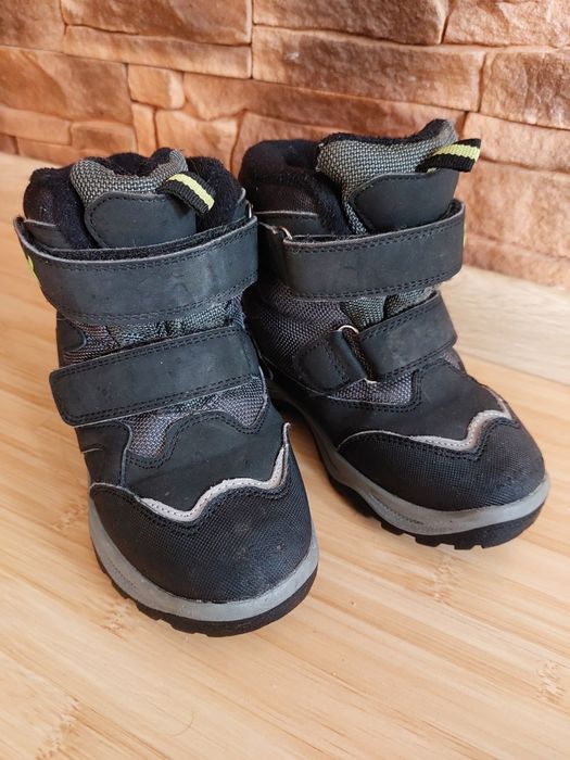 Ботинки зимние размер 28