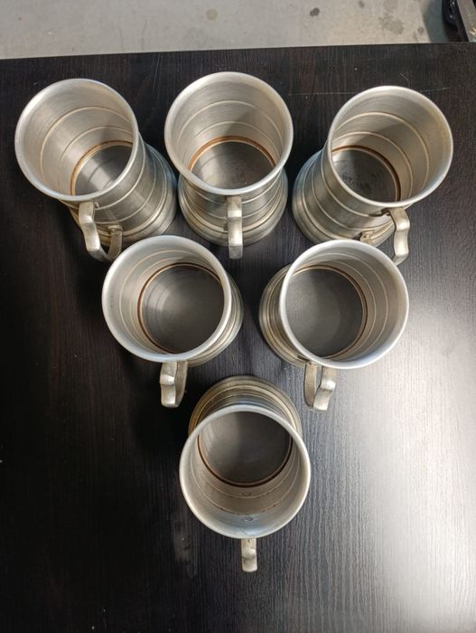 6 Canecas em estanho