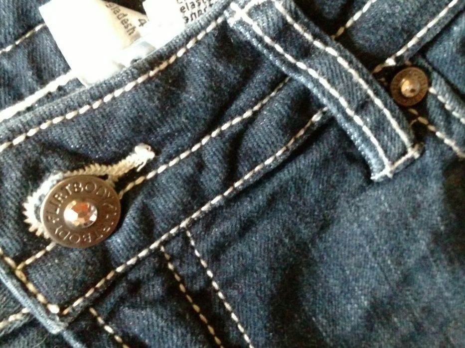 Джинсы BODYFLIRT. р-р 36 bonprix W 28. Новые.