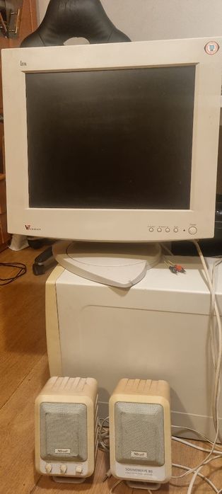 Sprzedam komputer retro PC do gier