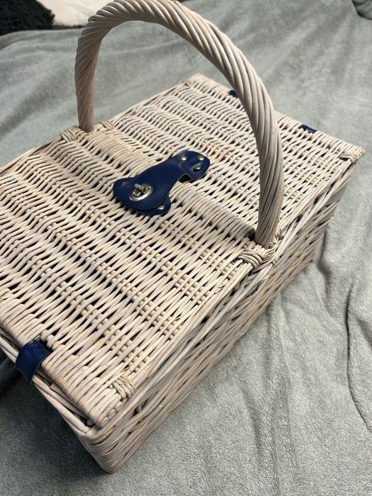 Piękny Kosz Piknikowy