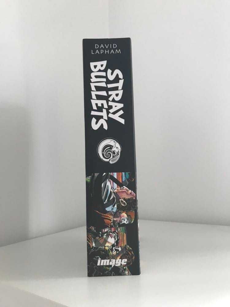 STRAY BULLETS uber alles edition ang.