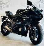 Yamaha R  7