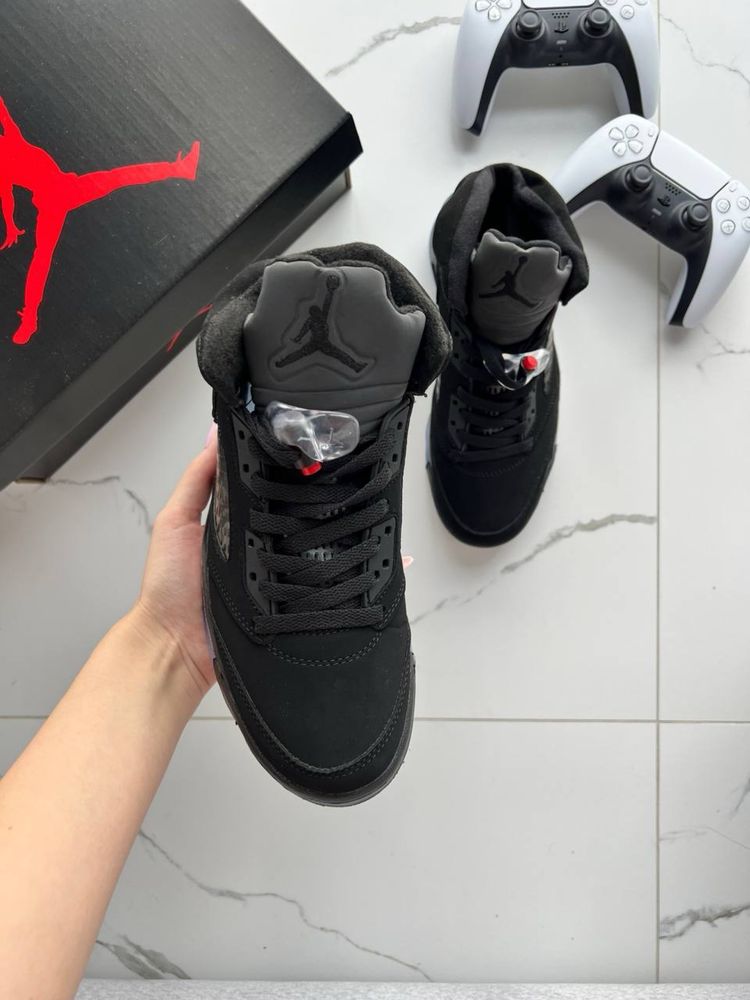 Jordan 5 x PSG.