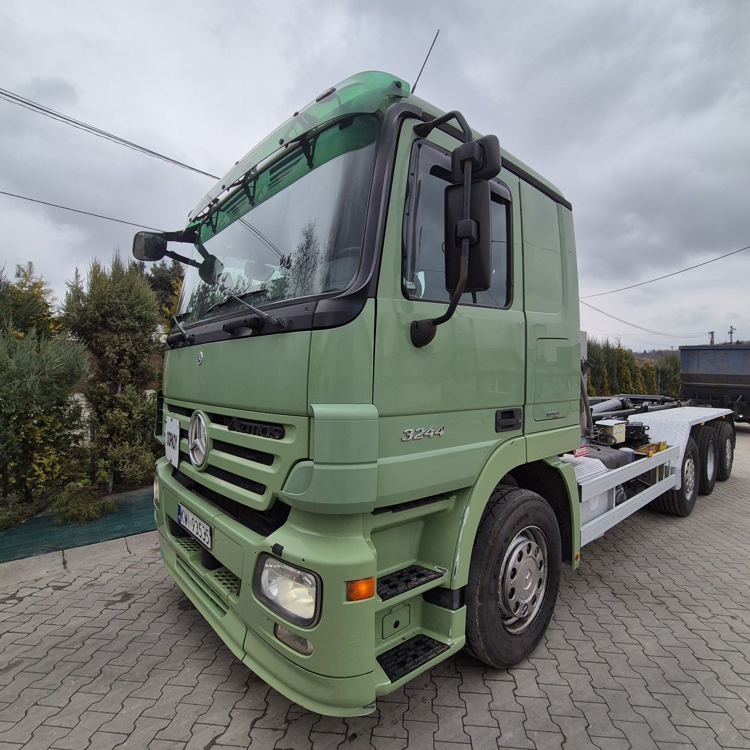 Mercedes Actros 3244 Hakowiec Hak Kontener