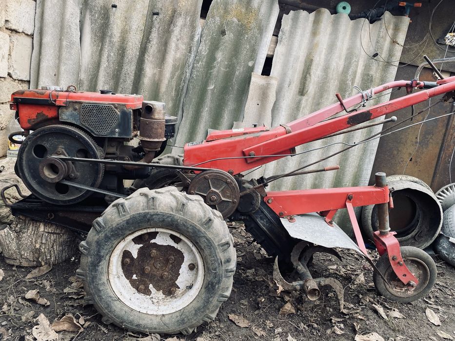 Мотоблок СРОЧНО продаю минитрактор