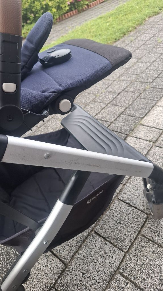 Wózek spacerowy cybex balios s lux na srebrnej ramie