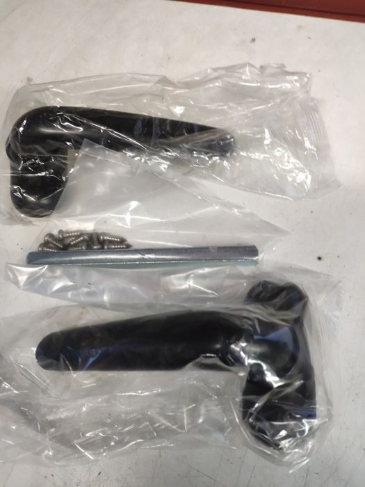 Kit de puxadores para porta  Novo