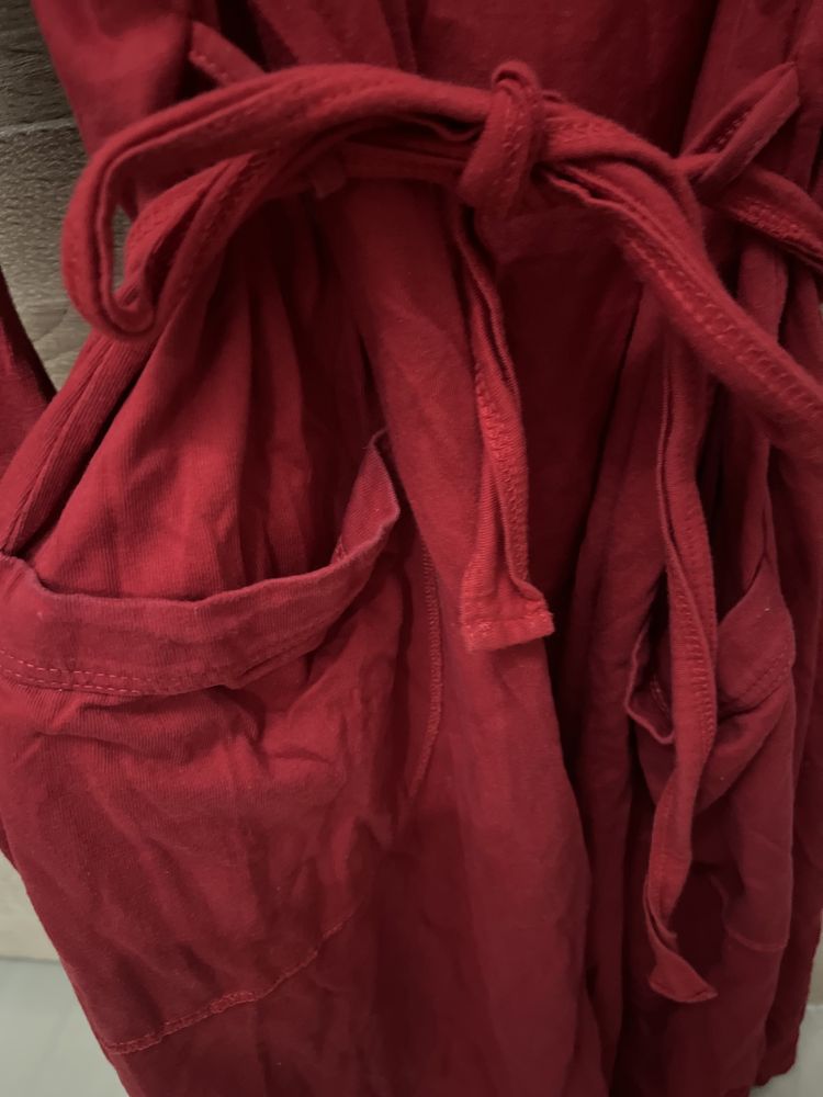 Czerwony elegancki szlafrok z kieszeniami - 100% bawełna rozmiar M