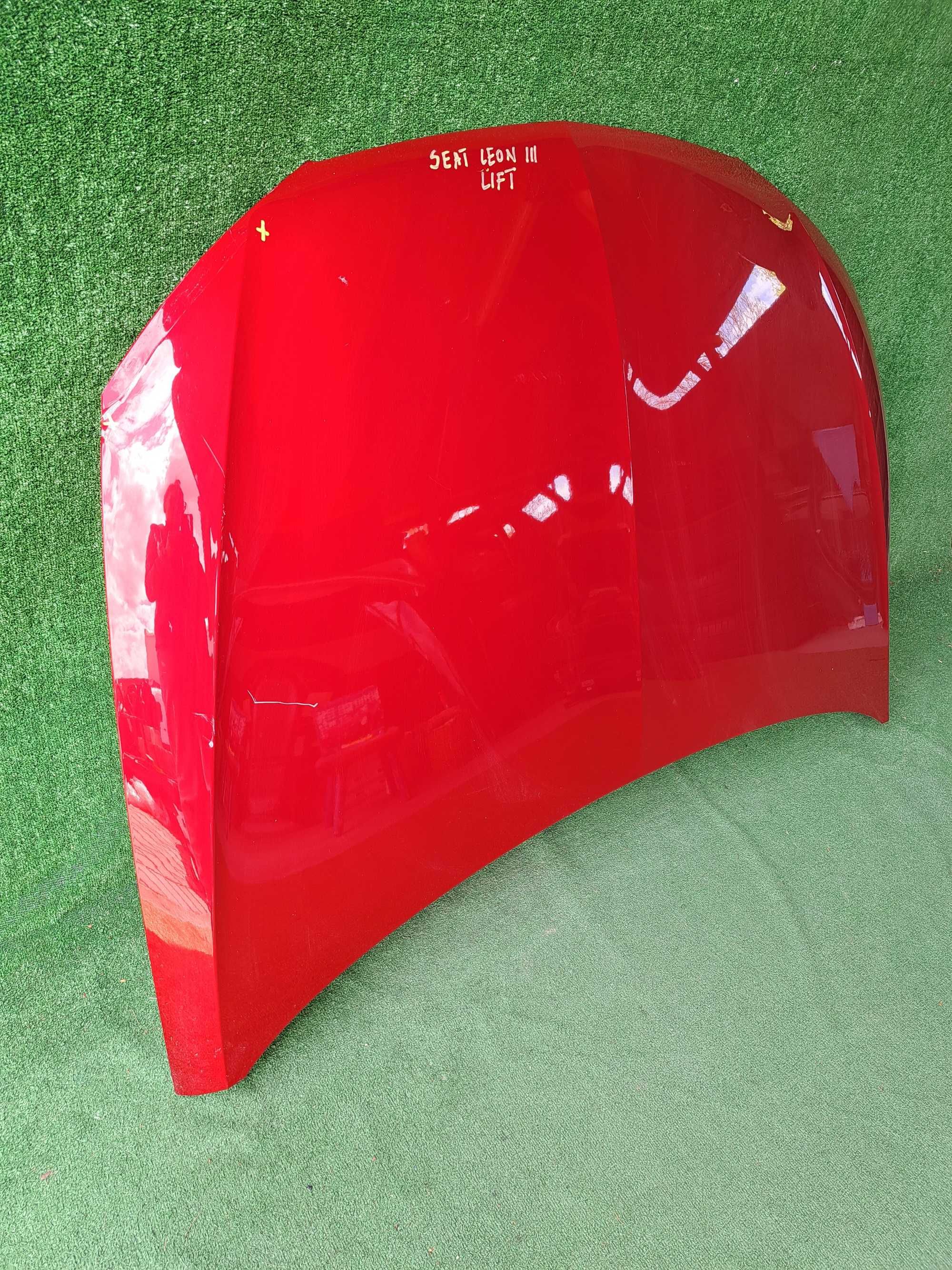Maska Seat Leon III LIFT czerwona bardzo ładna
