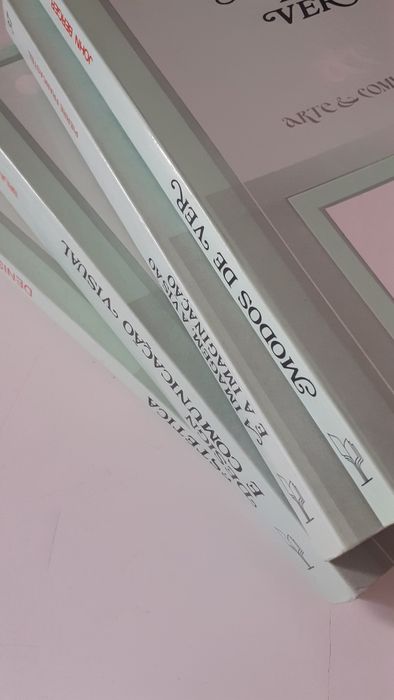Colecção Arte & Comunicação